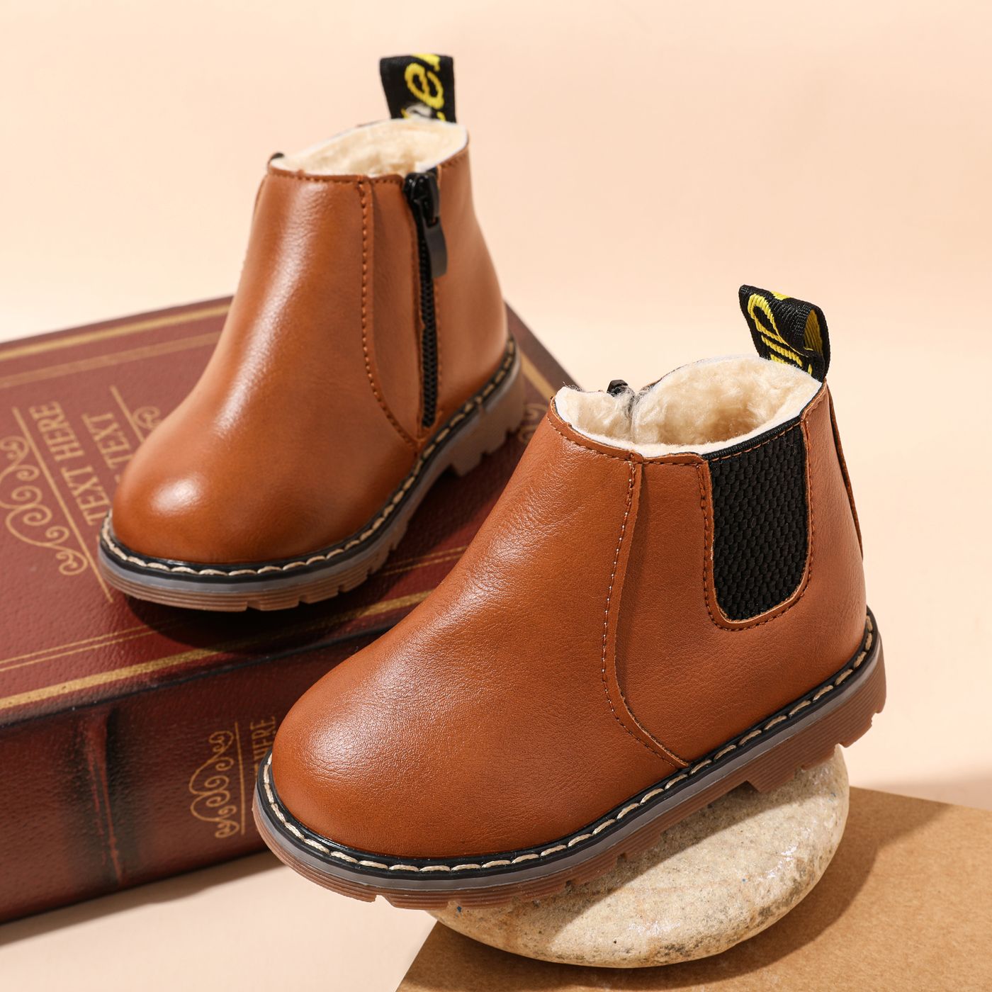 

Toddler / Kid Letter Detail Chelsea Boots