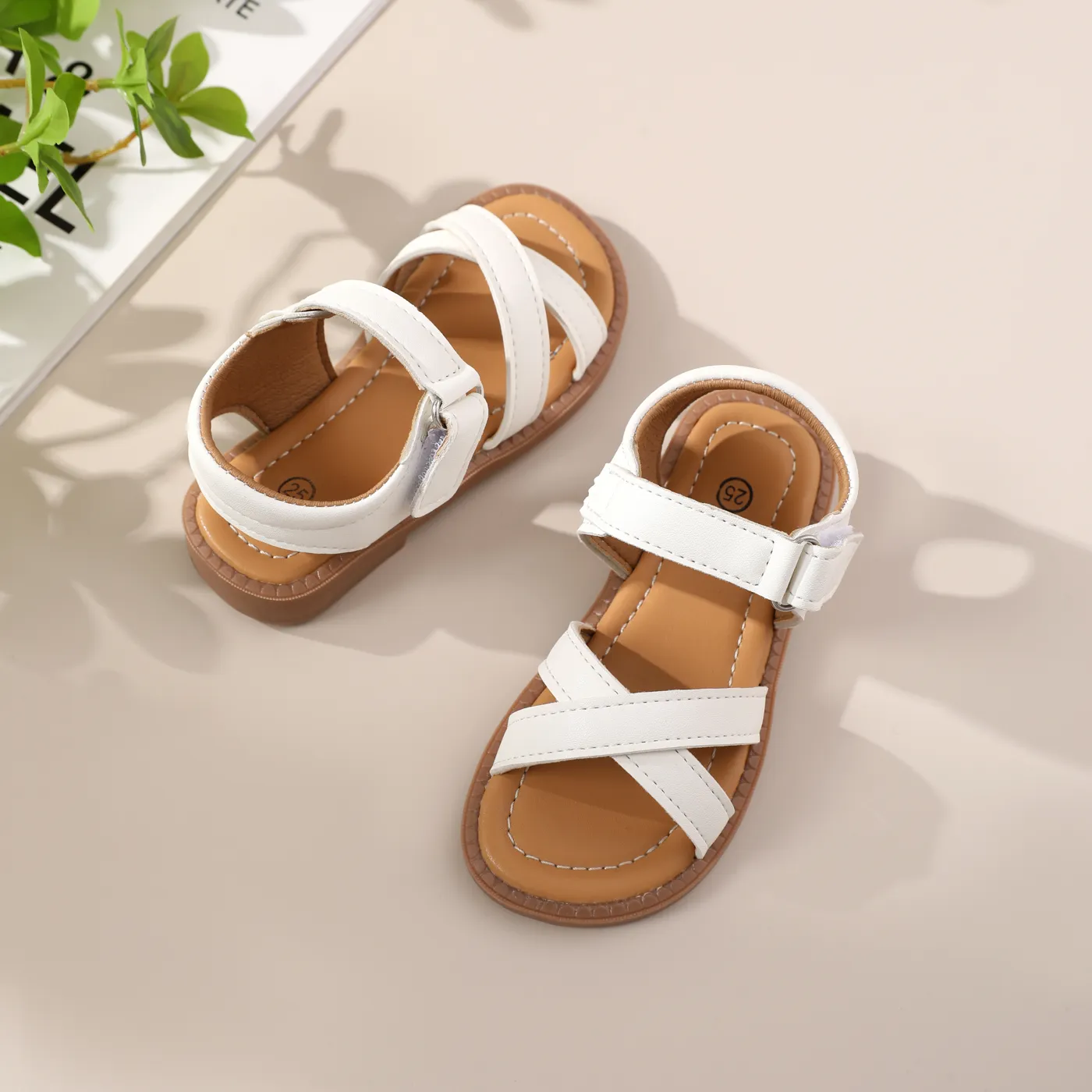 Toddler / Kid Criss Cross Vamp Sandals White image 3
