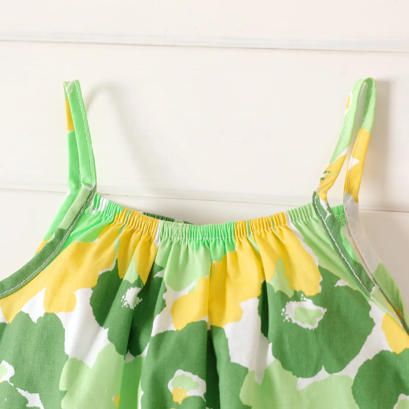 Baby Girl Allover Floral Print Sleeveless Cami Jumpsuit  image 3