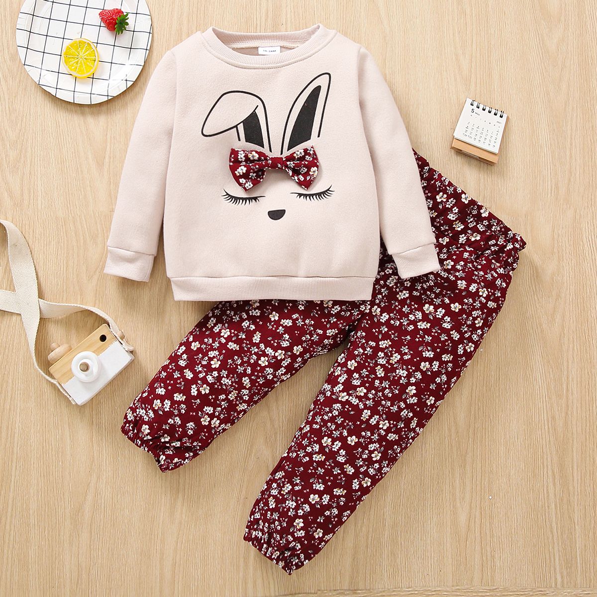 2pcs Toddler Girl Rabbit Print Bowknot Design Sweatshirt And Floral Print Pants Set