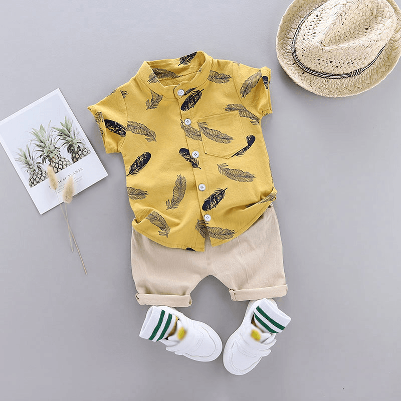 

2pcs Toddler Boy 100% Cotton Feather Print Shirt and Elasticized Shorts Set