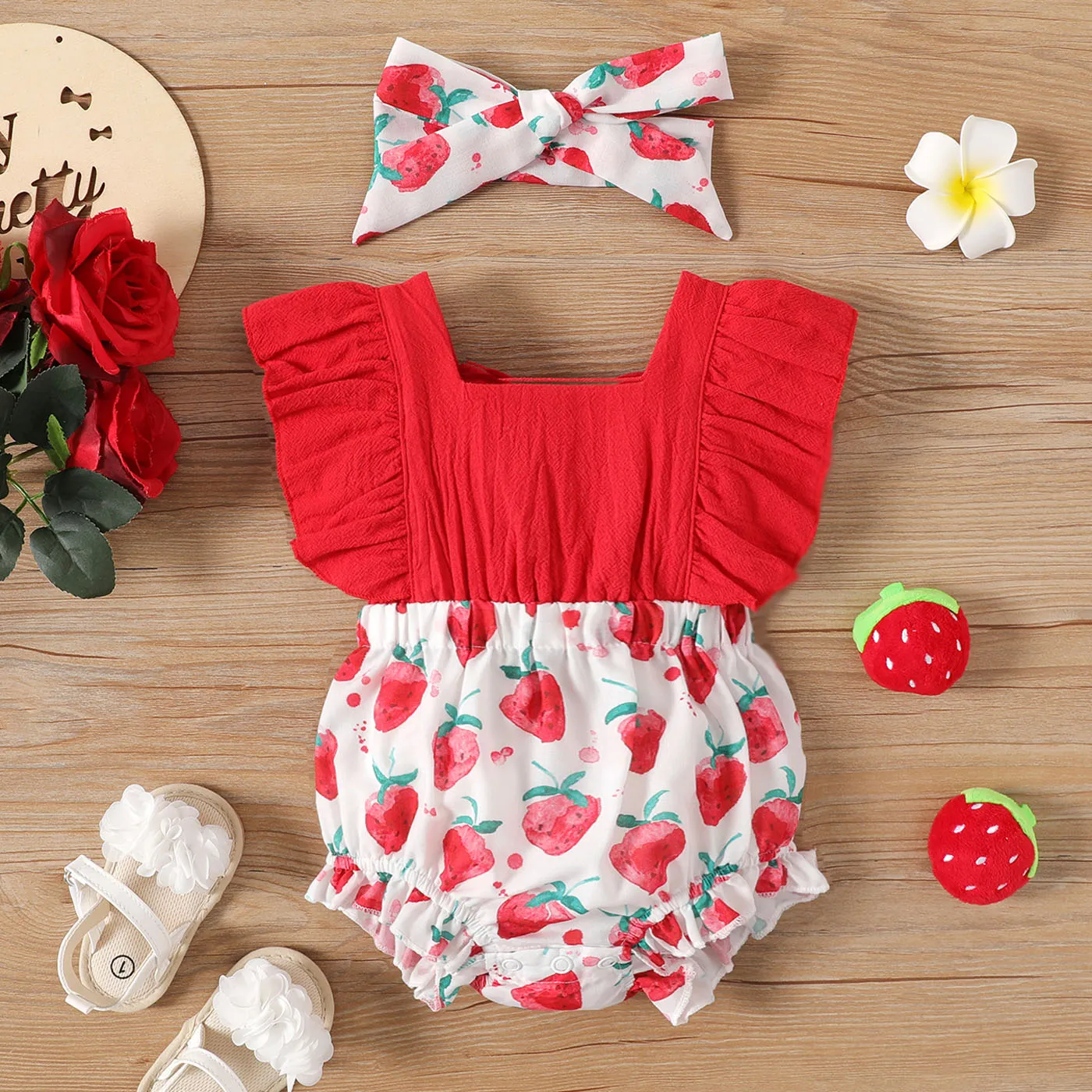2pcs Baby Girl Cotton Ruffled Strawberry Print Spliced Cut Out Romper & Headband Set  big image 1