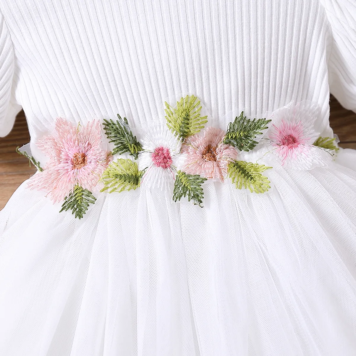 Toddler Girl Sweet Floral Design Mesh Splice Puff-sleeve Dress White big image 1