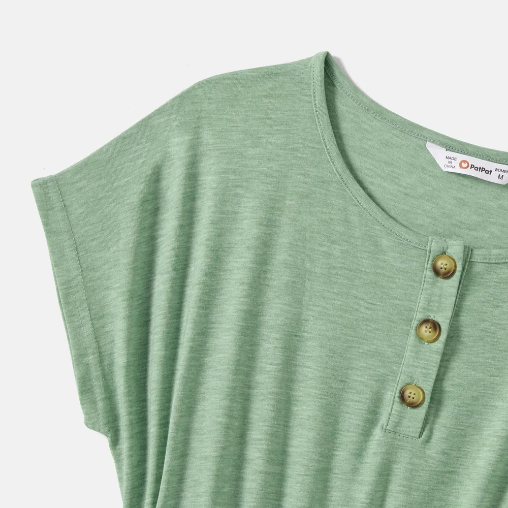 Family Matching Green Panel Dresses and Short-sleeve T-shirts Sets big image 16