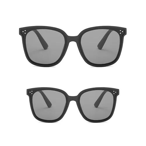 نظارات شمسية نسائية / كيد فاشن (معبأة في حقيبة الفانيلا ، لون عشوائي)