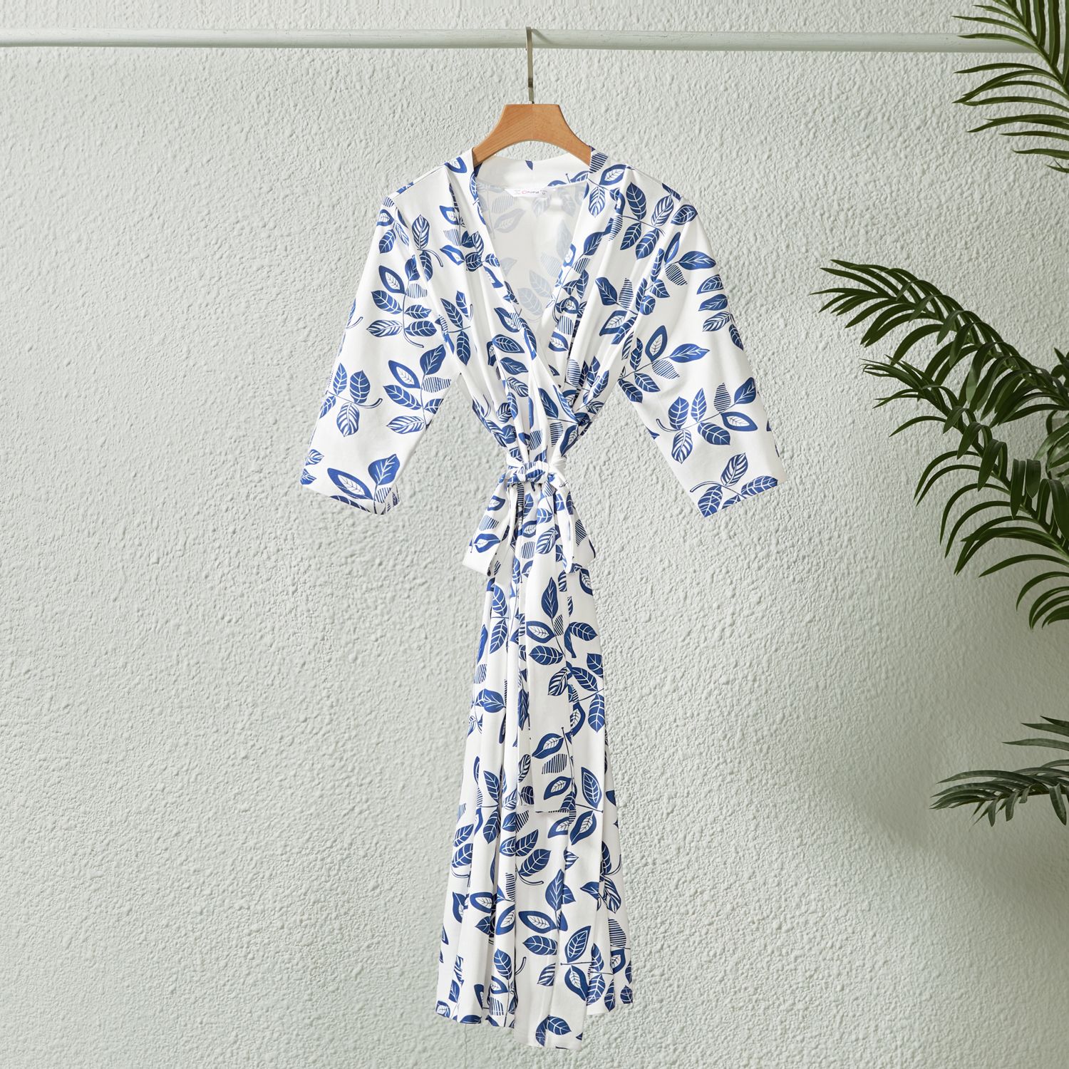 Family Matching Allover Leaf Print Belted Robe And Swaddle Blanket Or Short-sleeve Tee Sets