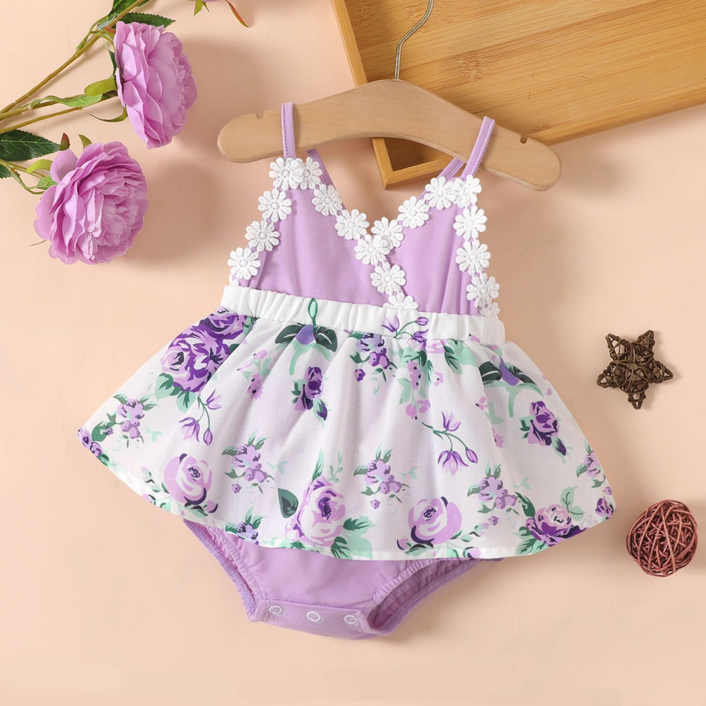 

Baby Girl Floral Print Daisy Sling Romper Dress