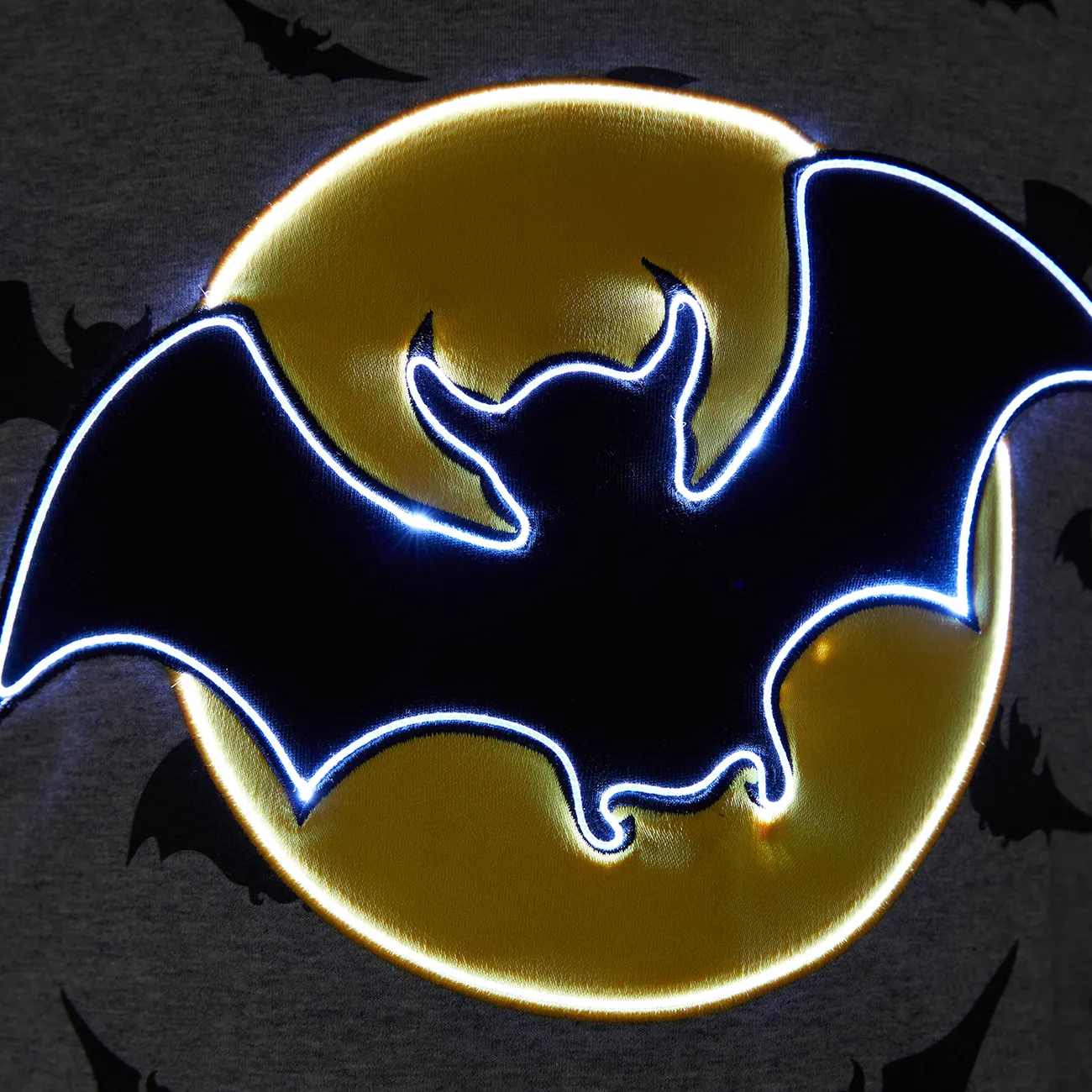 Go-Glow Illuminating Sweatshirt with Light Up Bat Pattern Including Controller (Built-In Battery) Grey big image 1