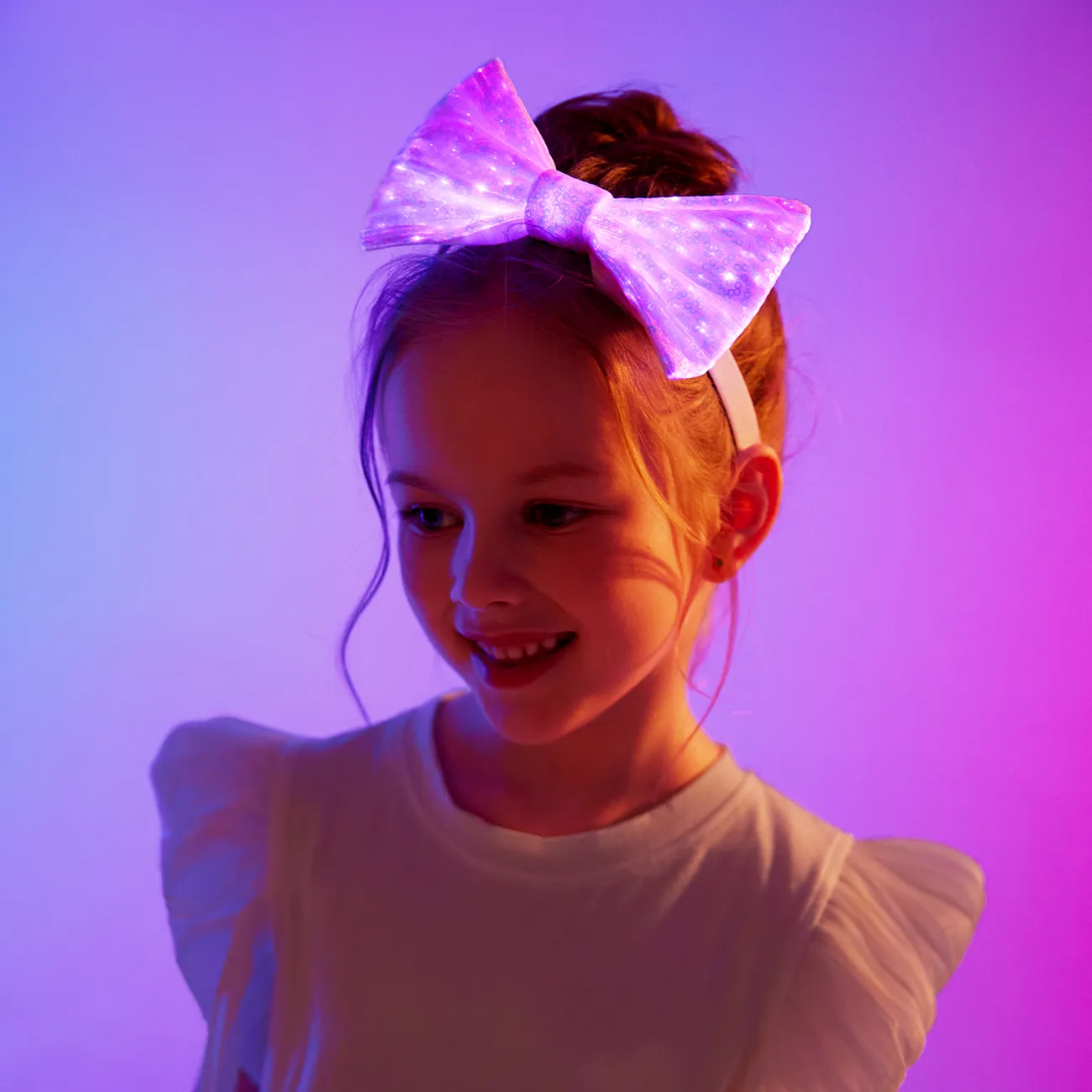 Go-Glow Light Up Bowknot Hair Ties avec contrôleur (batterie intégrée) Blanc big image 1
