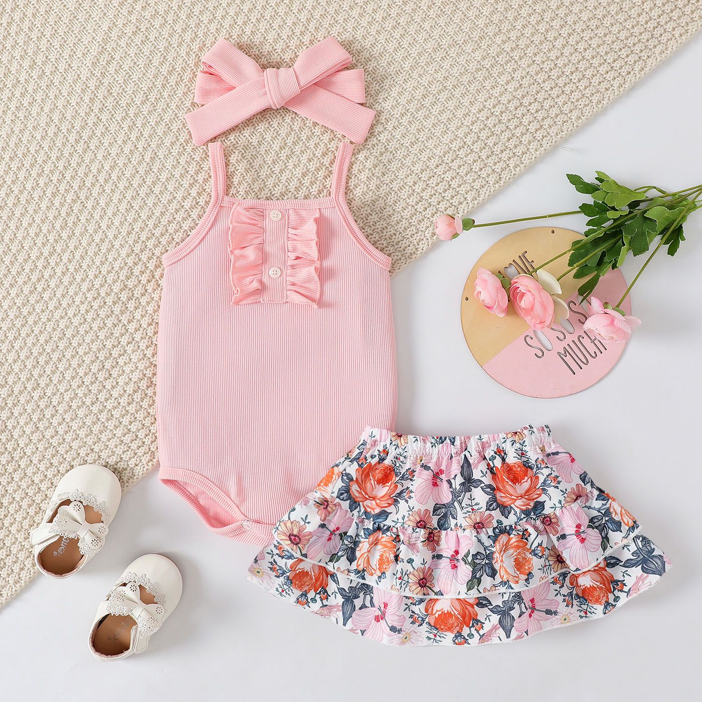 

3pcs Baby Girl Pink Rib-knit Cami Bodysuit and Floral Print Skirt and Bow Headband Set