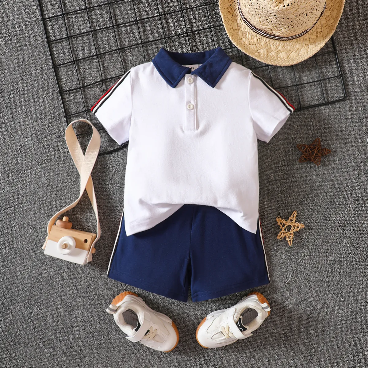 

2pcs Toddler Boy Colorblock Striped Short-sleeve Polo Neck Tee and Shorts Set