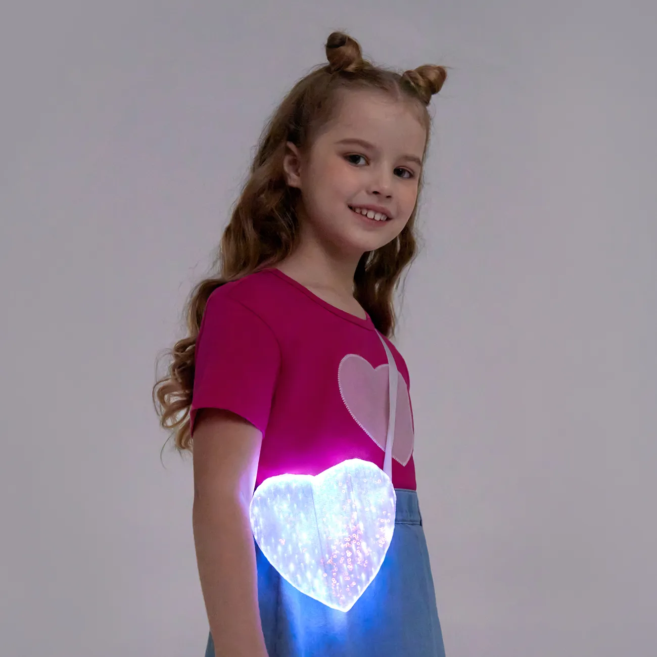 Go-Glow Illuminating T-shirt with Removable Light Up Heart-Shaped Bag Including Controller (Built-In Battery) Hot Pink big image 1