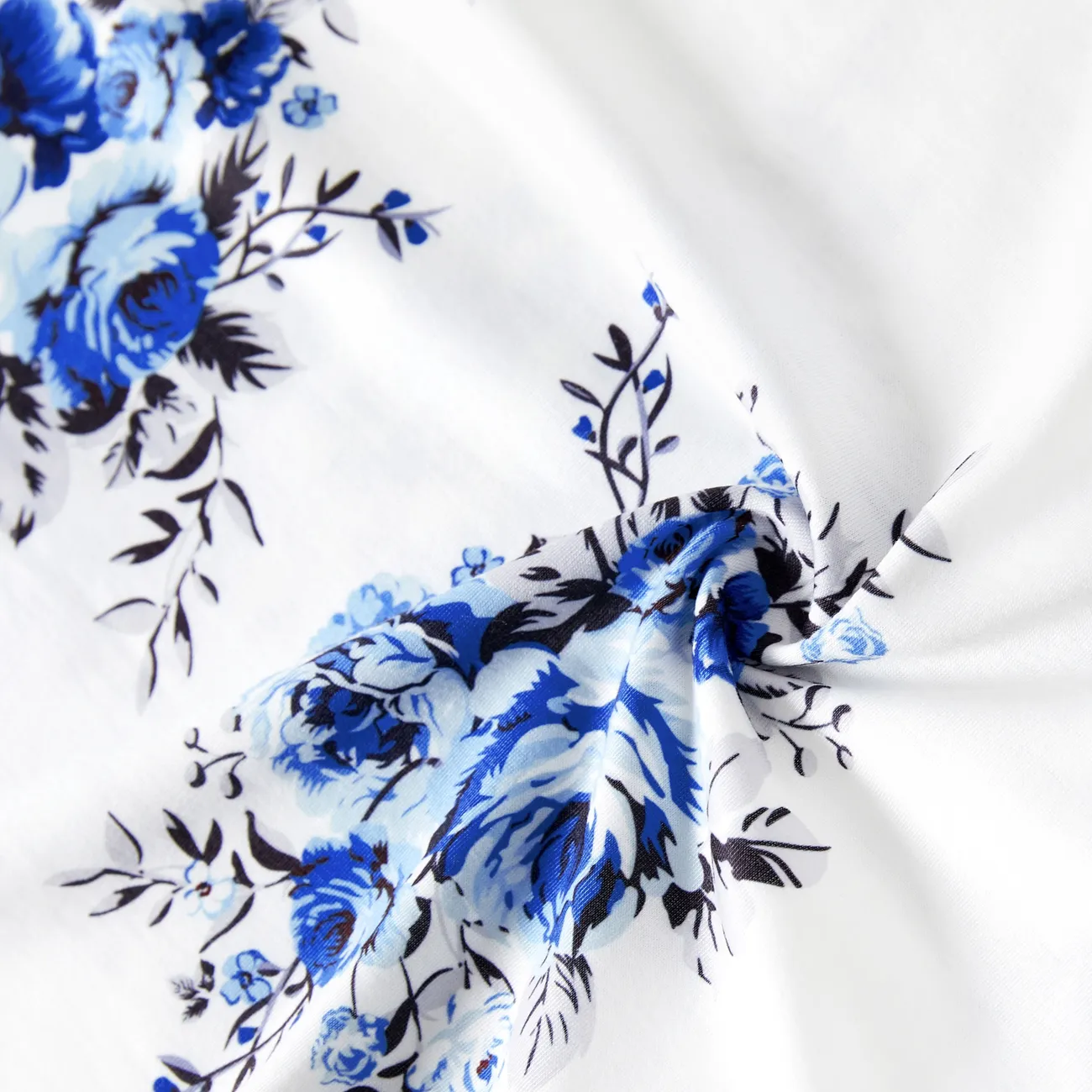 Women - Family Matching Allover Floral Print Dresses and Short-sleeve Colorblock T-shirts Sets - Blue - image 5