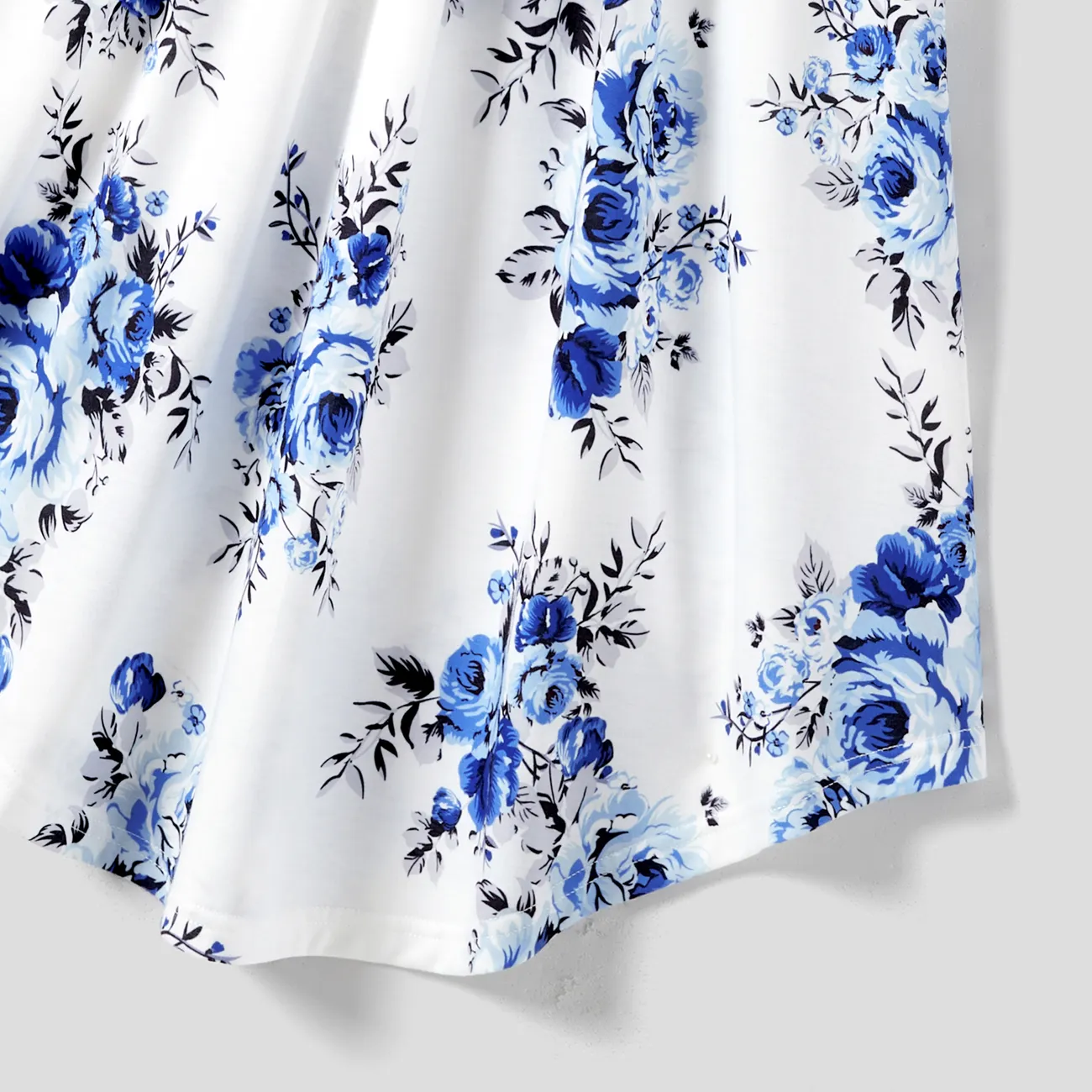 Women - Family Matching Allover Floral Print Dresses and Short-sleeve Colorblock T-shirts Sets - Blue - image 4