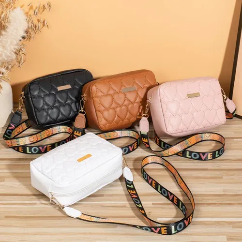 Toddler / Kid 2023 New Heart Embroidered Bag Daily Versatile Crossbody Shoulder Bag For Girl