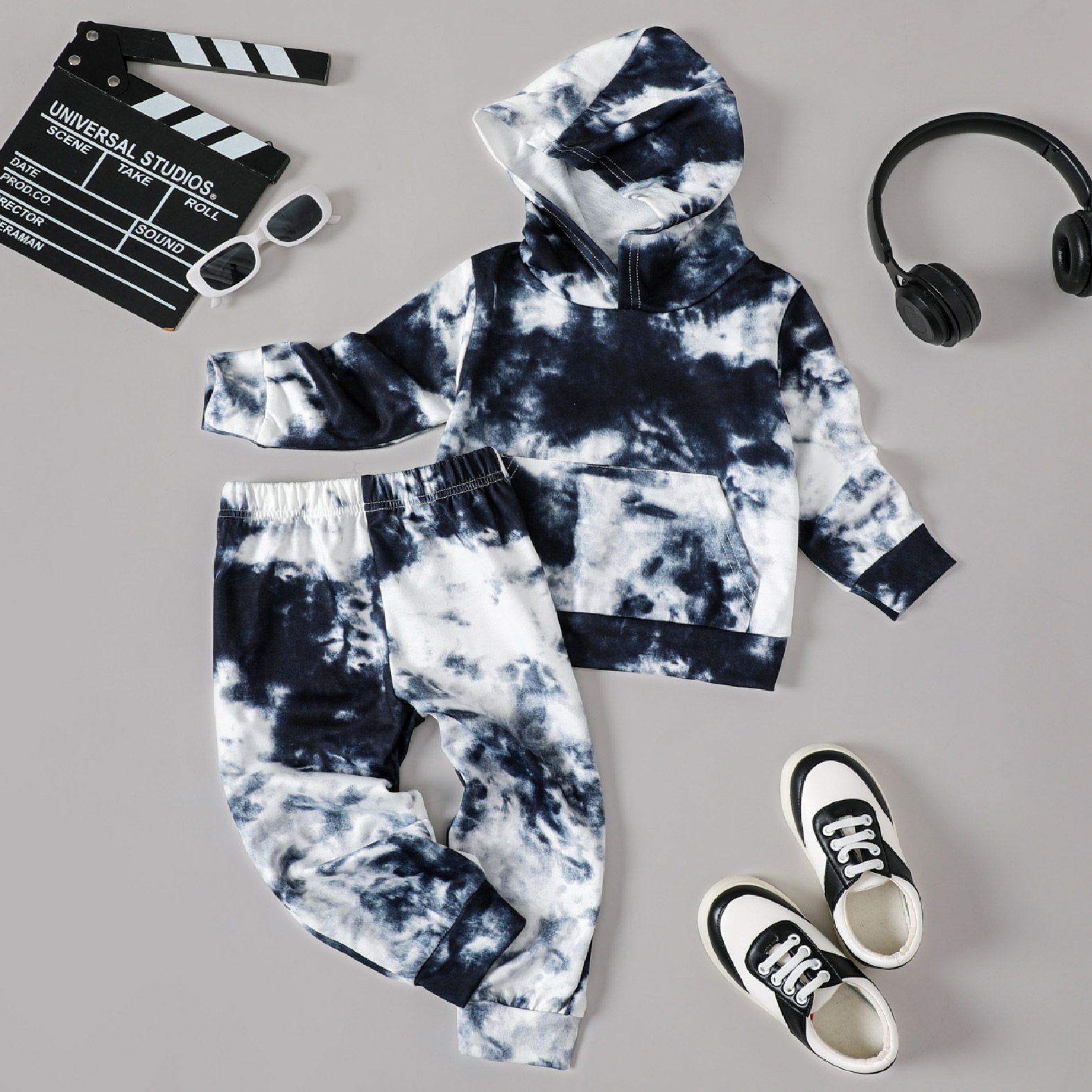 

2pcs Toddler Girl/Boy Tie Dye Hoodie and Pants Set