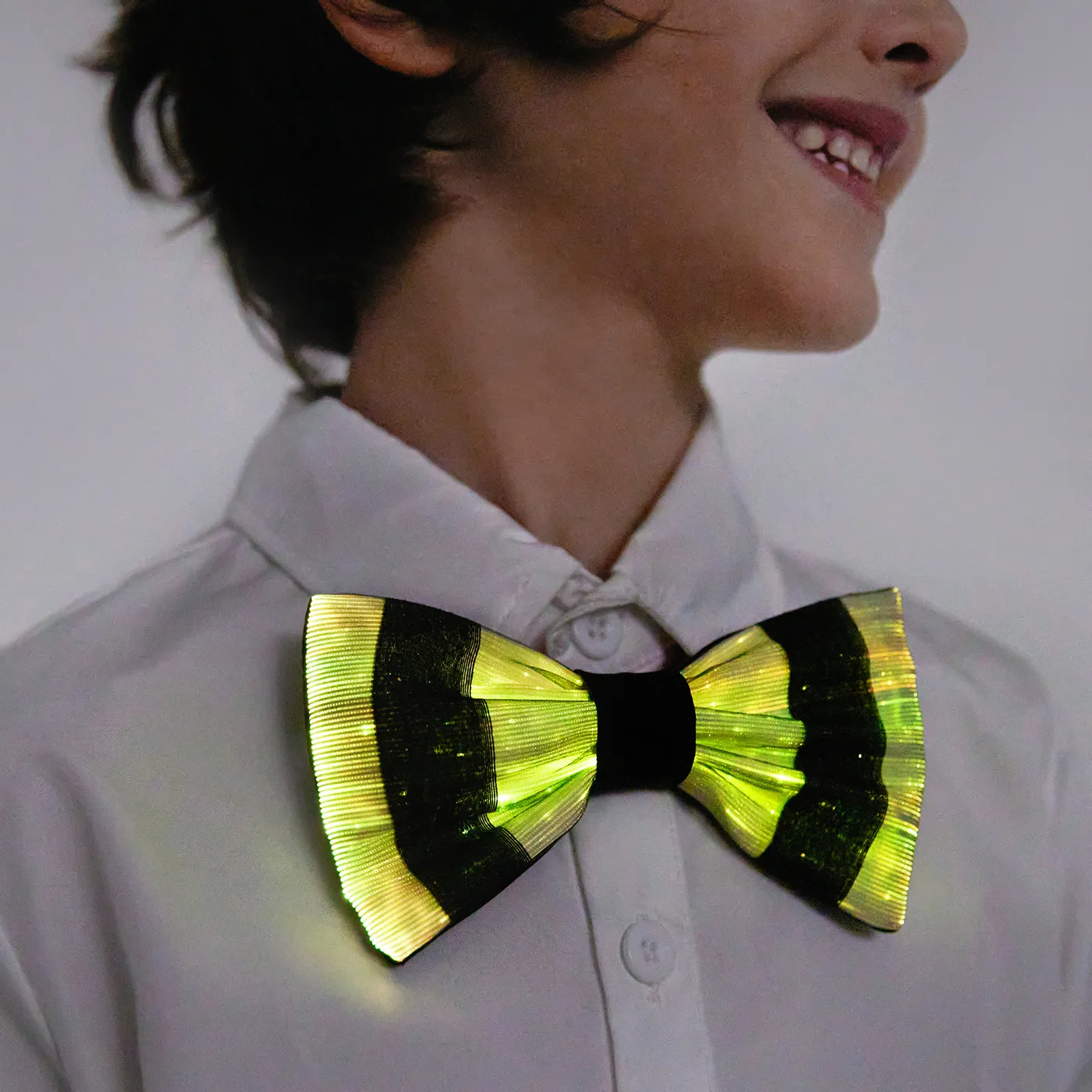 Go-Glow Light Up Stripe Mesh Bow Tie Including Controller (Battery Inside) Black/White image 5