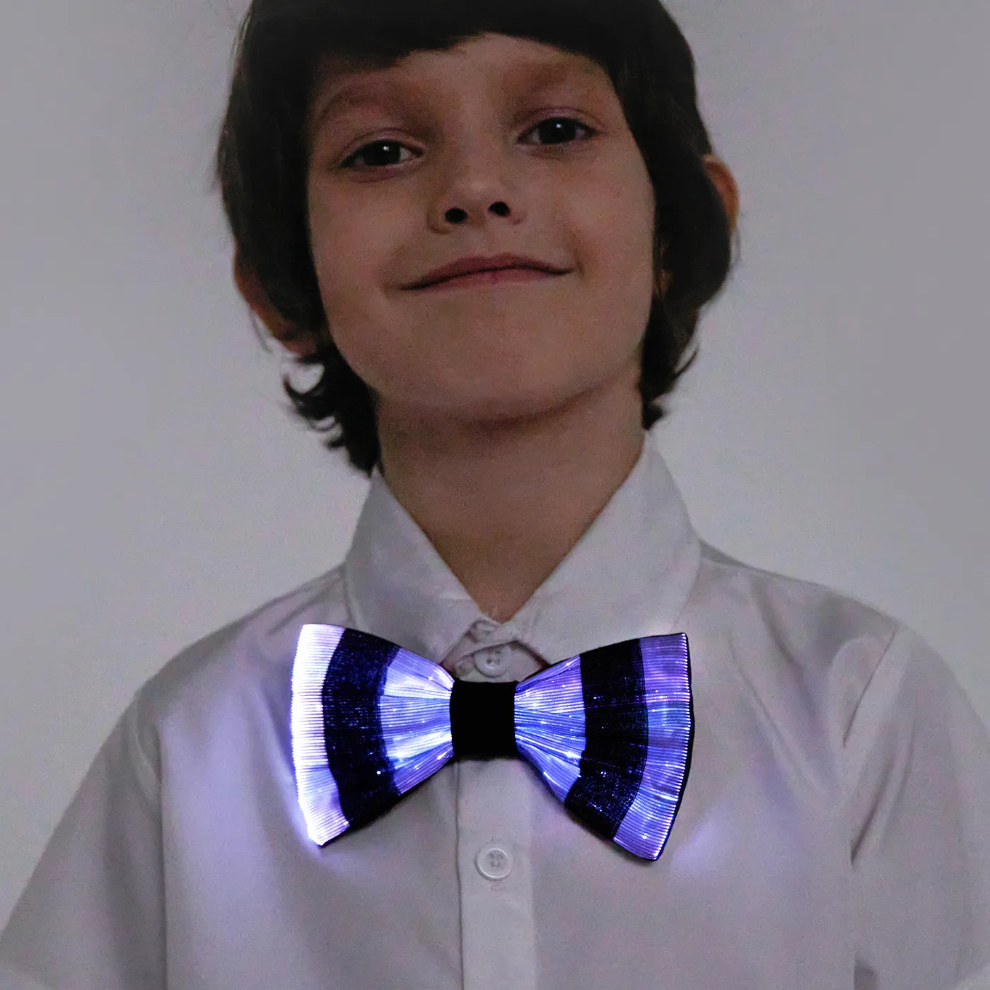 Go-Glow Light Up Stripe Mesh Bow Tie Including Controller (Battery Inside) Black/White image 4