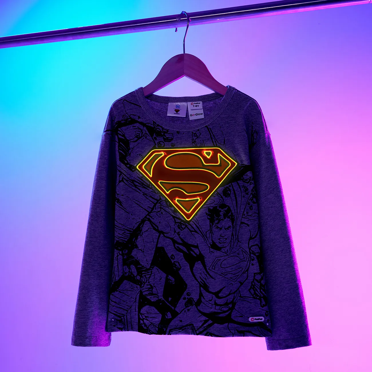 Go-Glow Illuminating Grey Sweatshirt mit leuchtendem Superman-Muster grau gesprenkelt big image 1