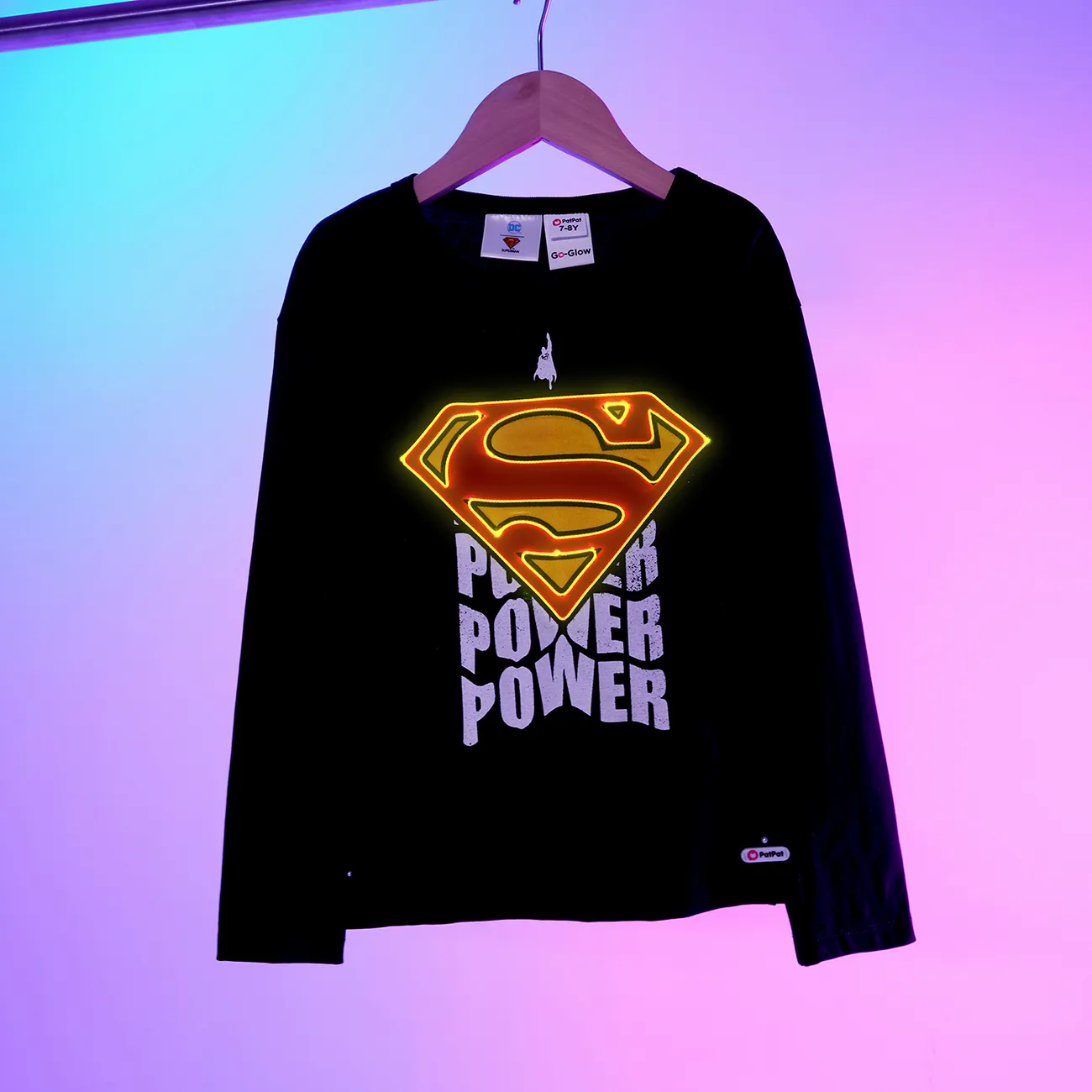 Go-Glow Illuminant le sweat-shirt noir avec motif Light Up Superman Noir big image 1