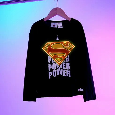 Go-Glow SUPERMAN Illuminating Black Sweatshirt with Light Up Superman Pattern Including Controller (Battery Inside) Black big image 7