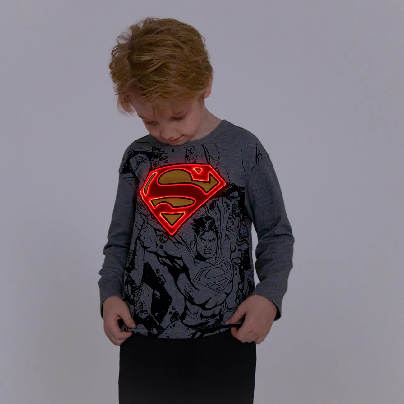 Moletom cinza iluminador Go-Glow com padrão de luz Superman cinza salpicado big image 1