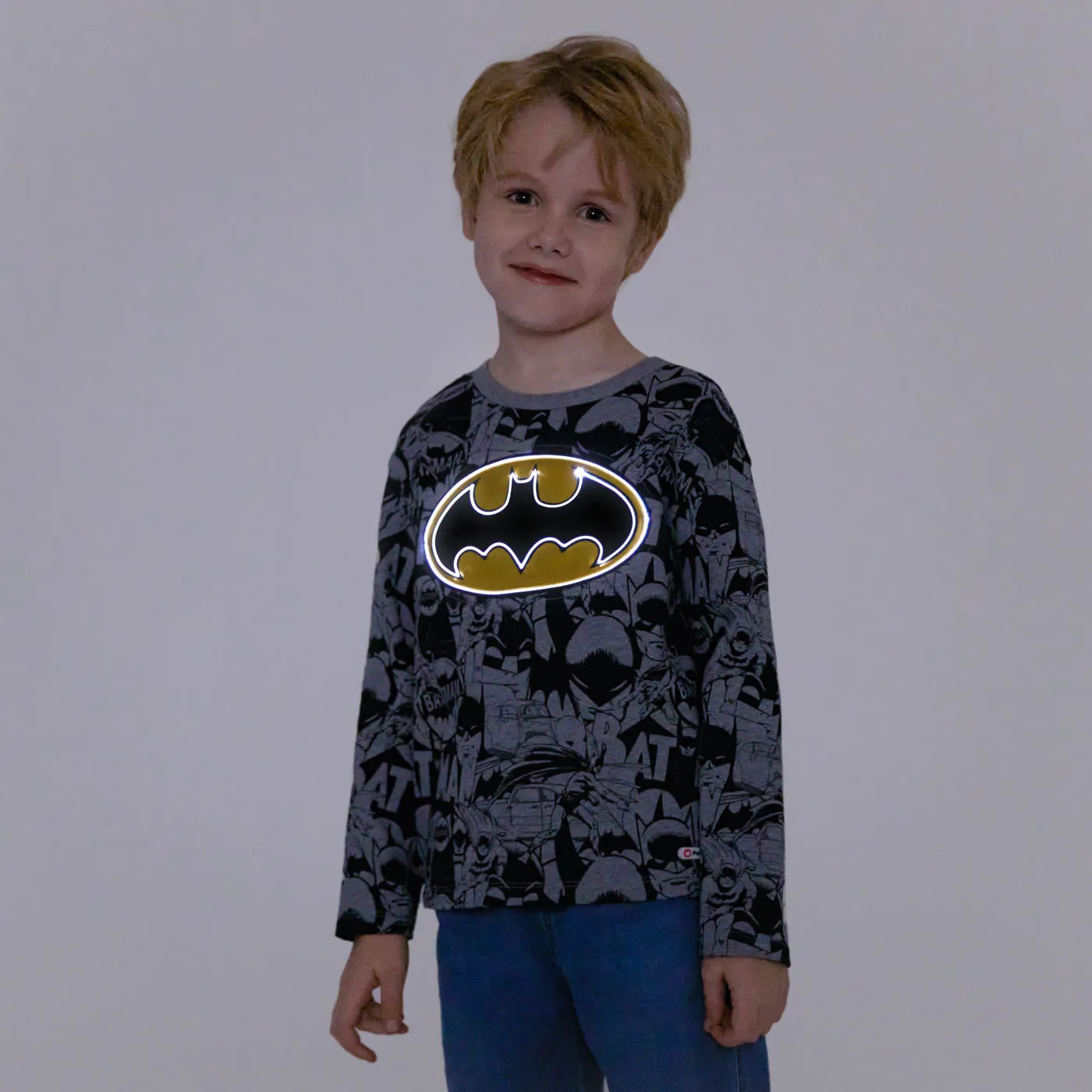 Go-Glow BATMAN Illuminating Grey Sweatshirt with Light Up Batman Pattern Including Controller (Battery Inside) undefined big image 6