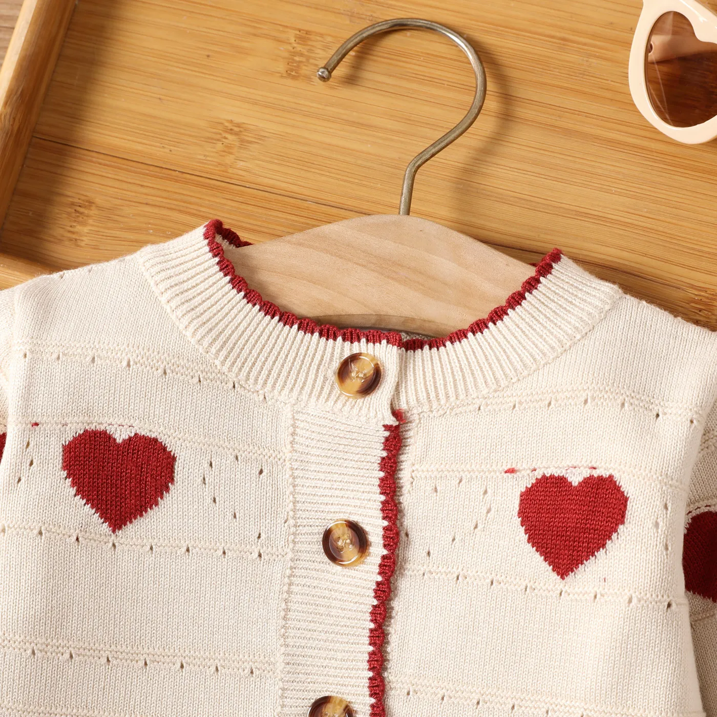 2pcs Baby Girl Sweet Heart-shaped Long Sleeve Skirt Set  image 4