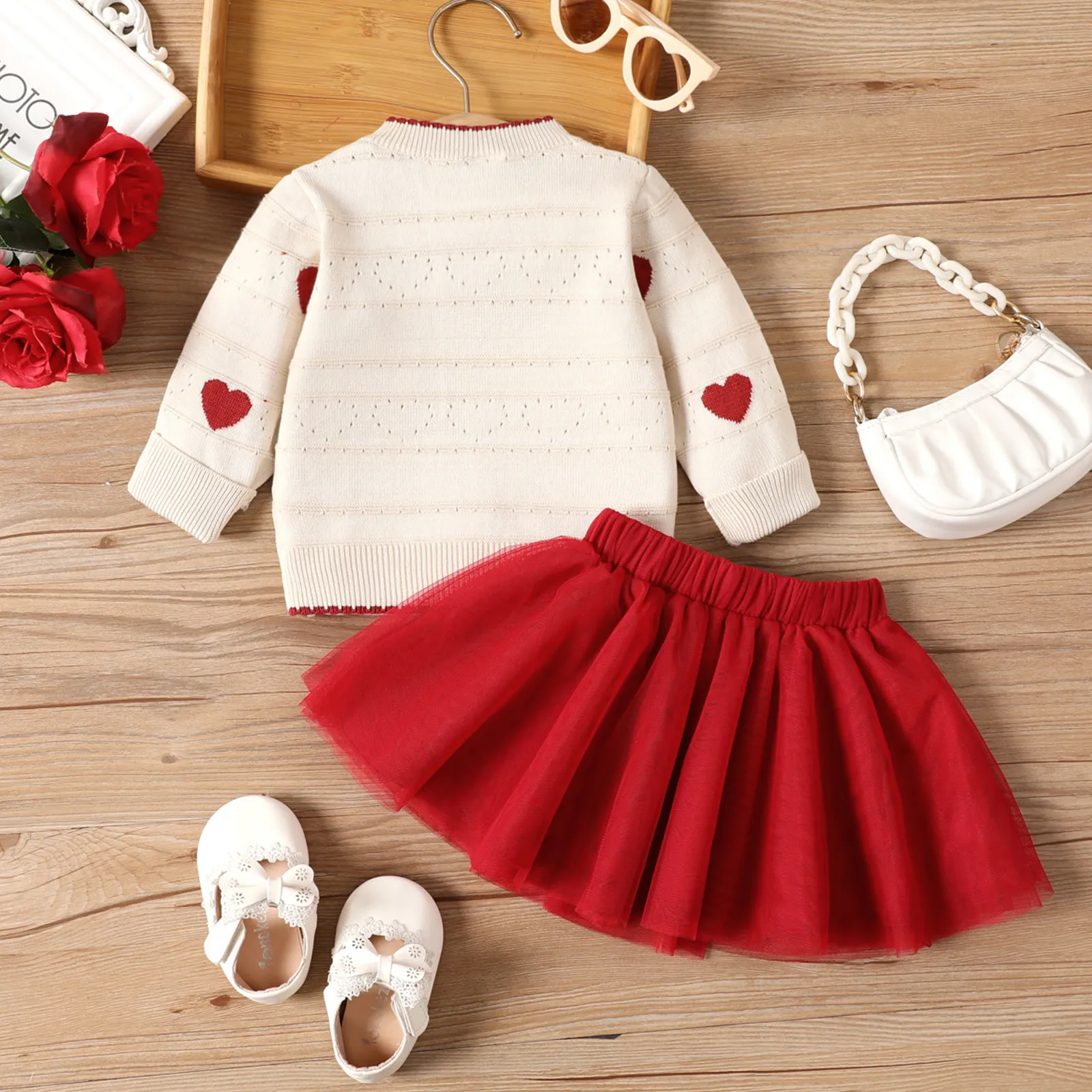 2pcs Baby Girl Sweet Heart-shaped Long Sleeve Skirt Set  image 2