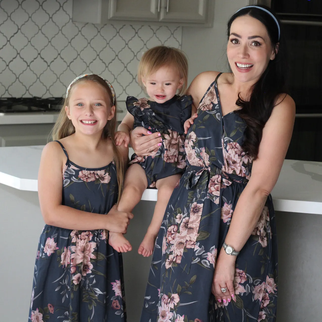 Familien-Looks Große Blume Tanktop Familien-Outfits Sets Blau Weiss big image 1