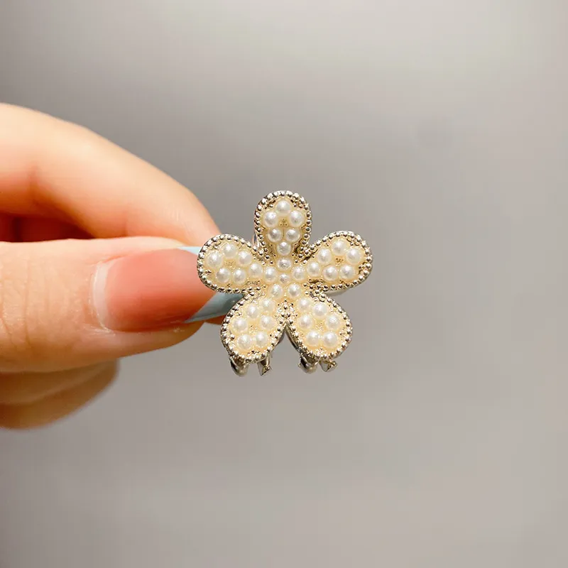 

Toddler / Kid's Delicate Rhinestone Pearl Small Hair Clip