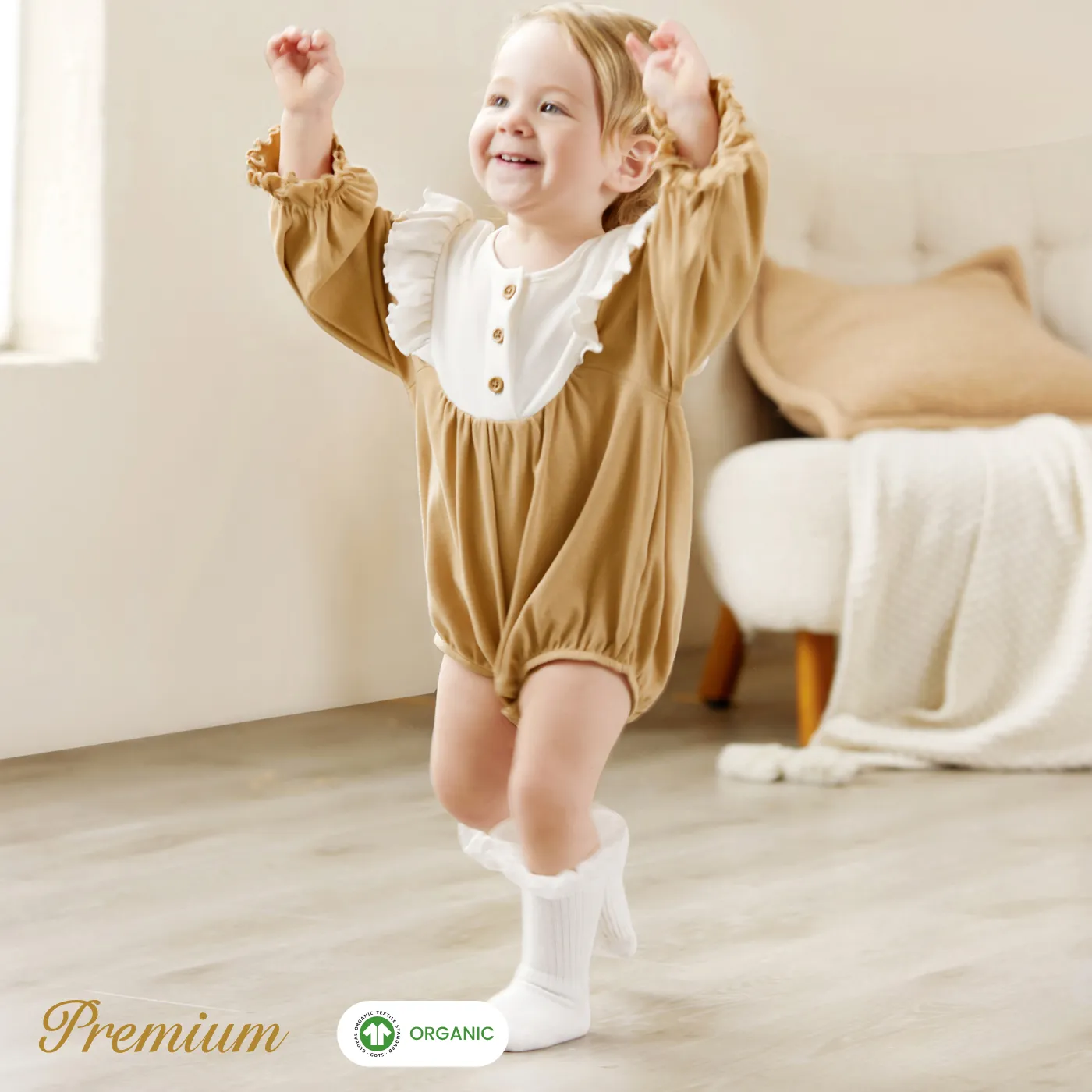 Sweet Organic Cotton Babygirl Romper with Ruffle Edge  image 4