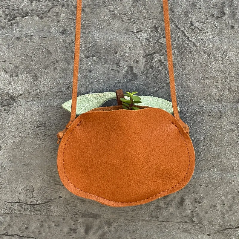 Kids/toddler Childlike Cute shape, soft material, can be a shoulder / diagonal fashion dual-use bag for Children Brown image 4