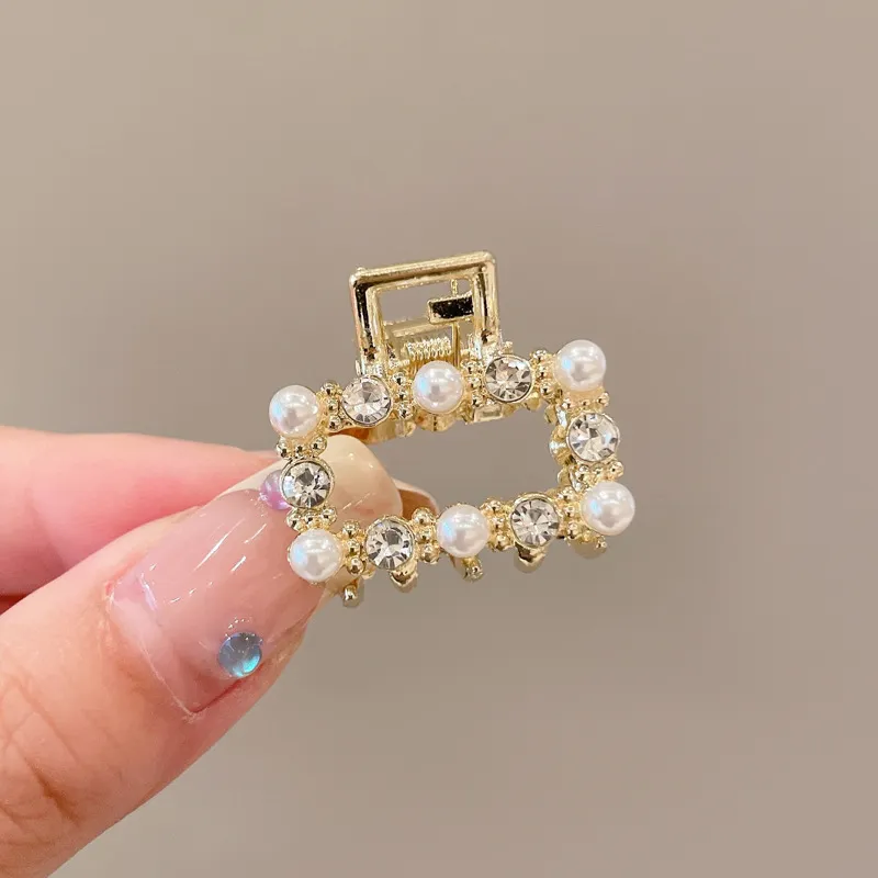 

Toddler / Kid's Delicate Rhinestone Pearl Small Hair Clip