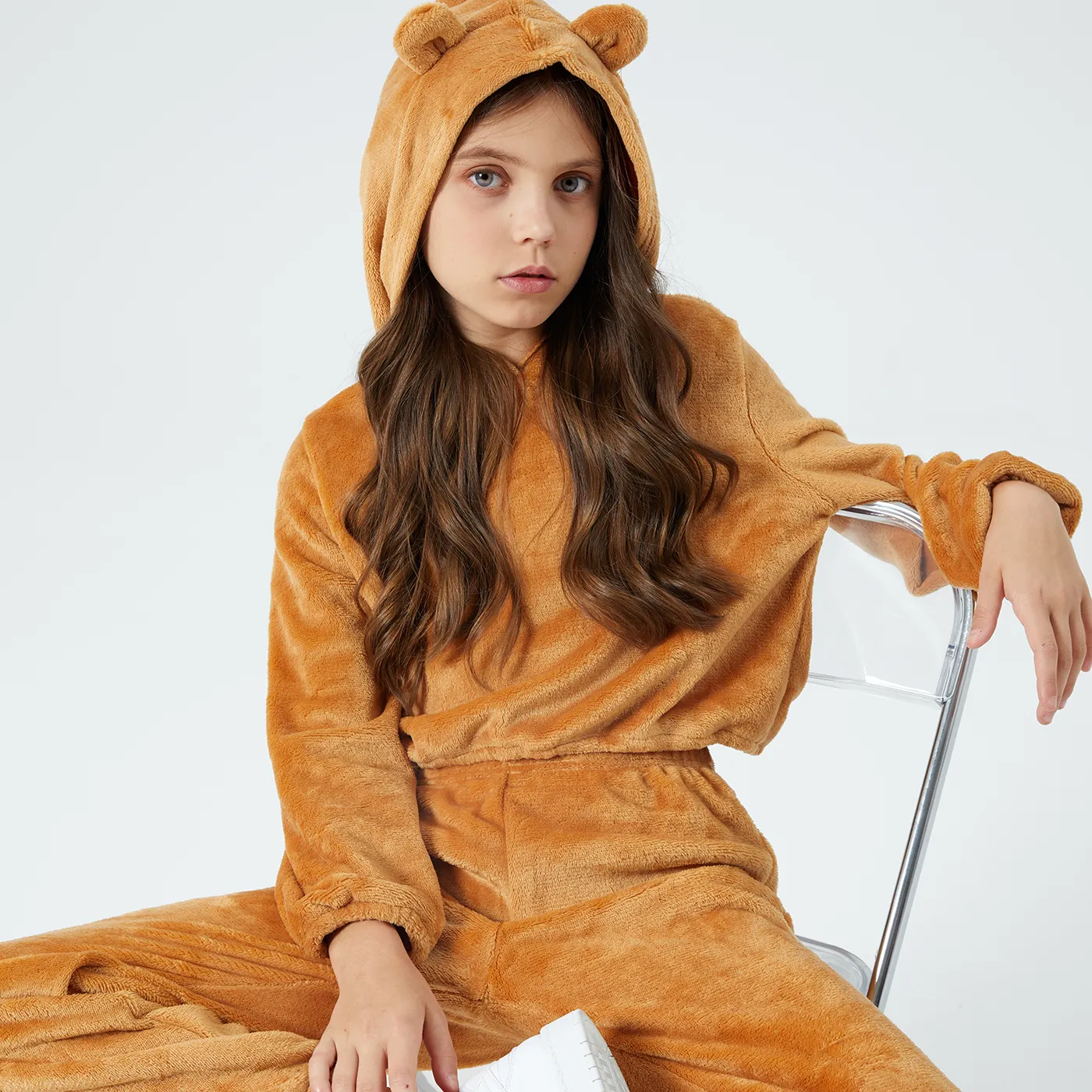 2-piece Kid Girl/Boy Solid color Ear Design Fuzzy Hoodie Sweatshirt and Pants  image 6