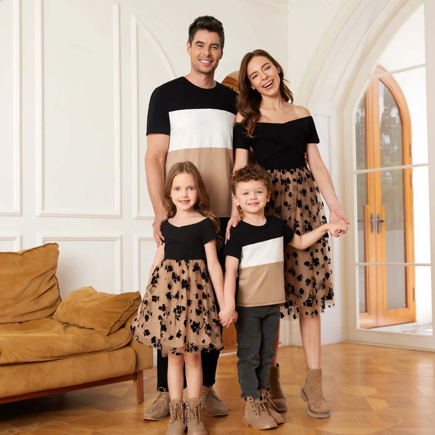 Family Matching Floral-Print Mesh Dresses And Color-Block Short-Sleeved Tops Multi-color image 3