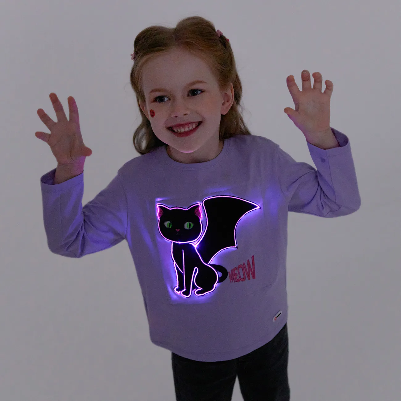 Go-Glow Illuminating Sweatshirt with Light Up Black Cat Including Controller (Built-In Battery) Light Purple big image 1