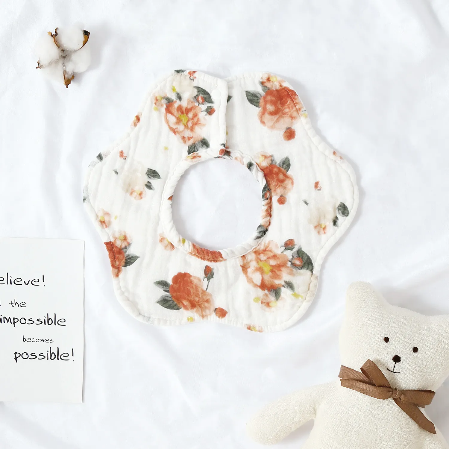 Babete de bebê de musselina 100% algodão padrão floral em forma de pétala 360° rotação bandana babador babador  big image 1