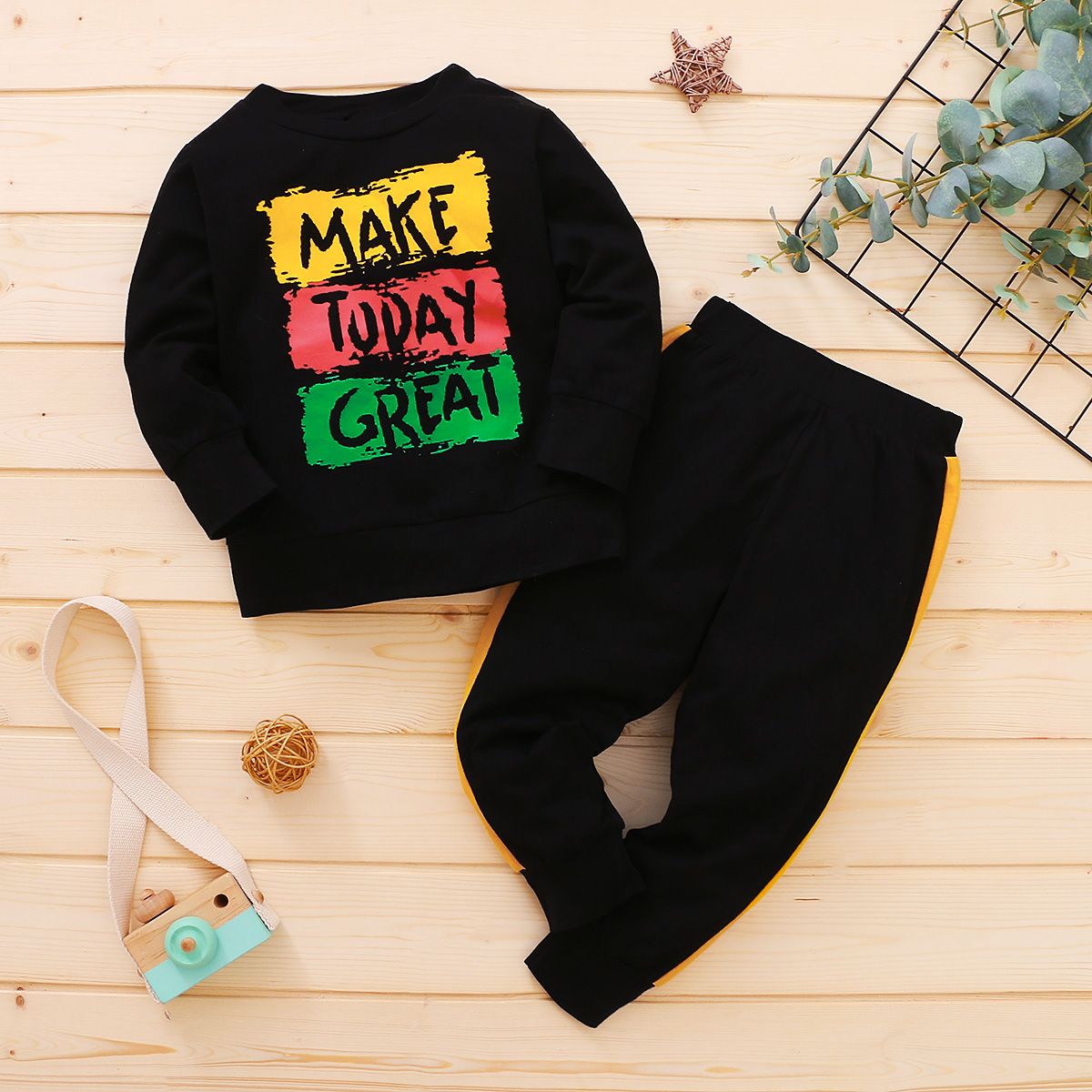

2-piece Baby / Toddler Letter Print Pullover and Pants Set
