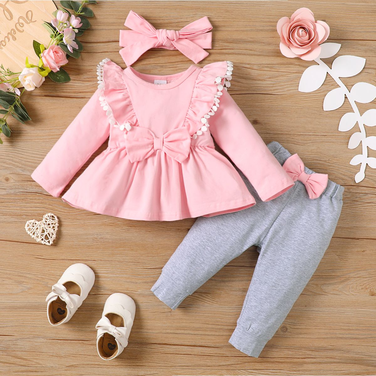 

3pcs Baby Girl 95% Cotton Long-sleeve Pom Poms Ruffle Trim Bow Front Top and Solid Pants & Headband Set