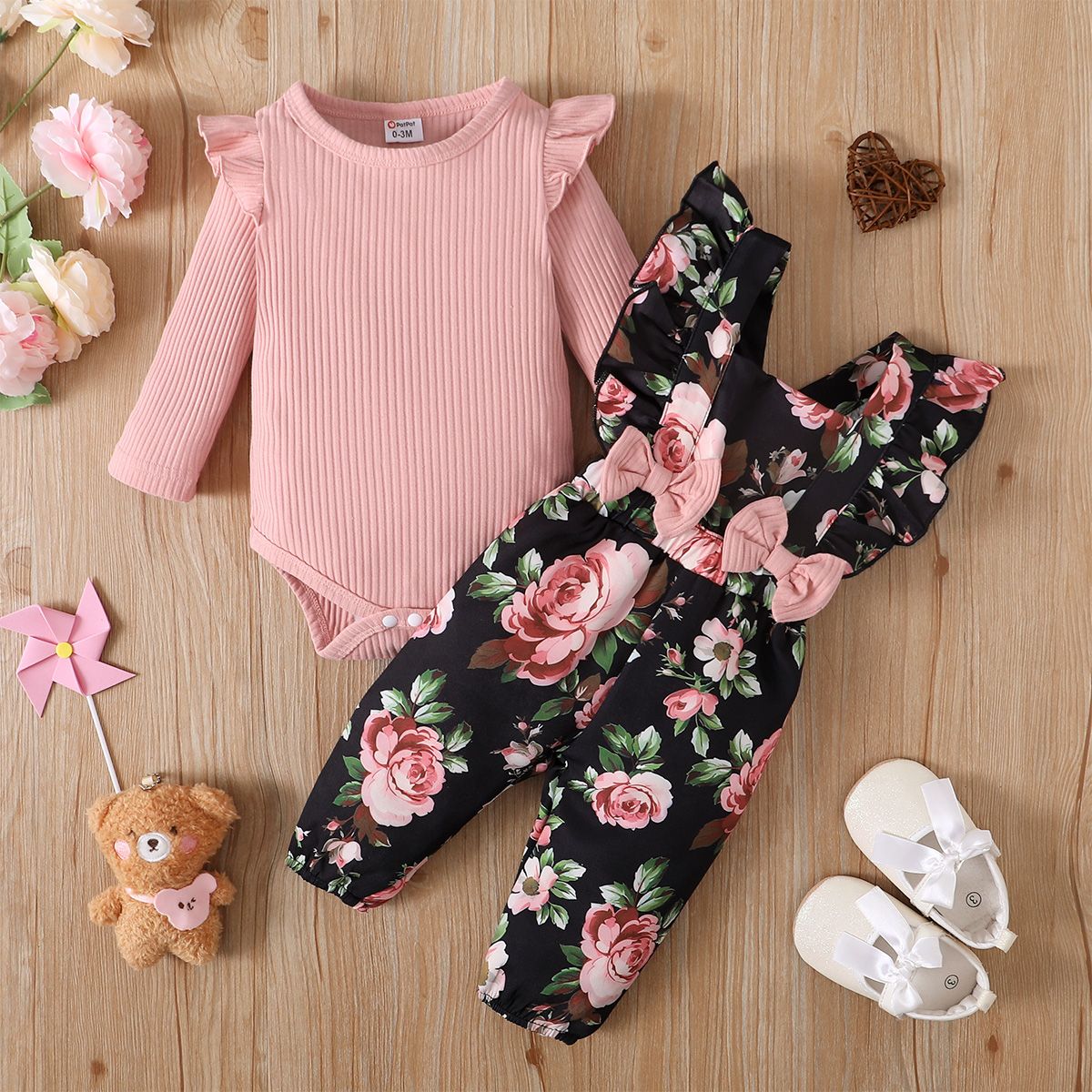 

2pcs Baby Girl 95% Cotton Ribbed Romper and Allover Floral Print Ruffle Trim Overalls Set