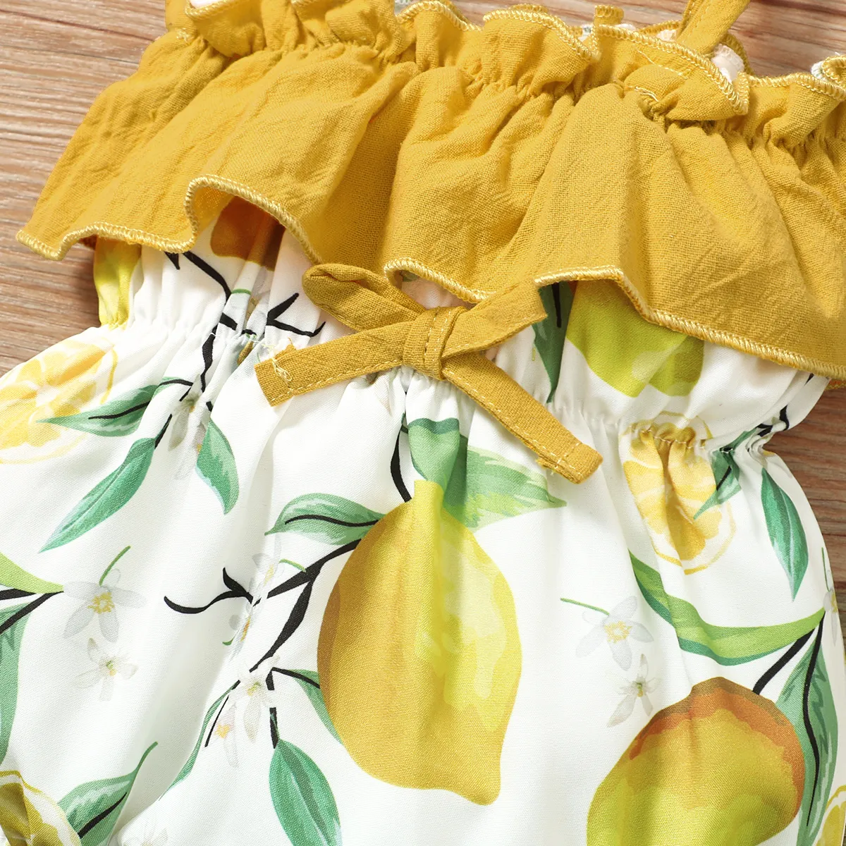 2pcs Baby Girl Ruffled Lemon Print Cami Romper & Headband Set Yellow image 5