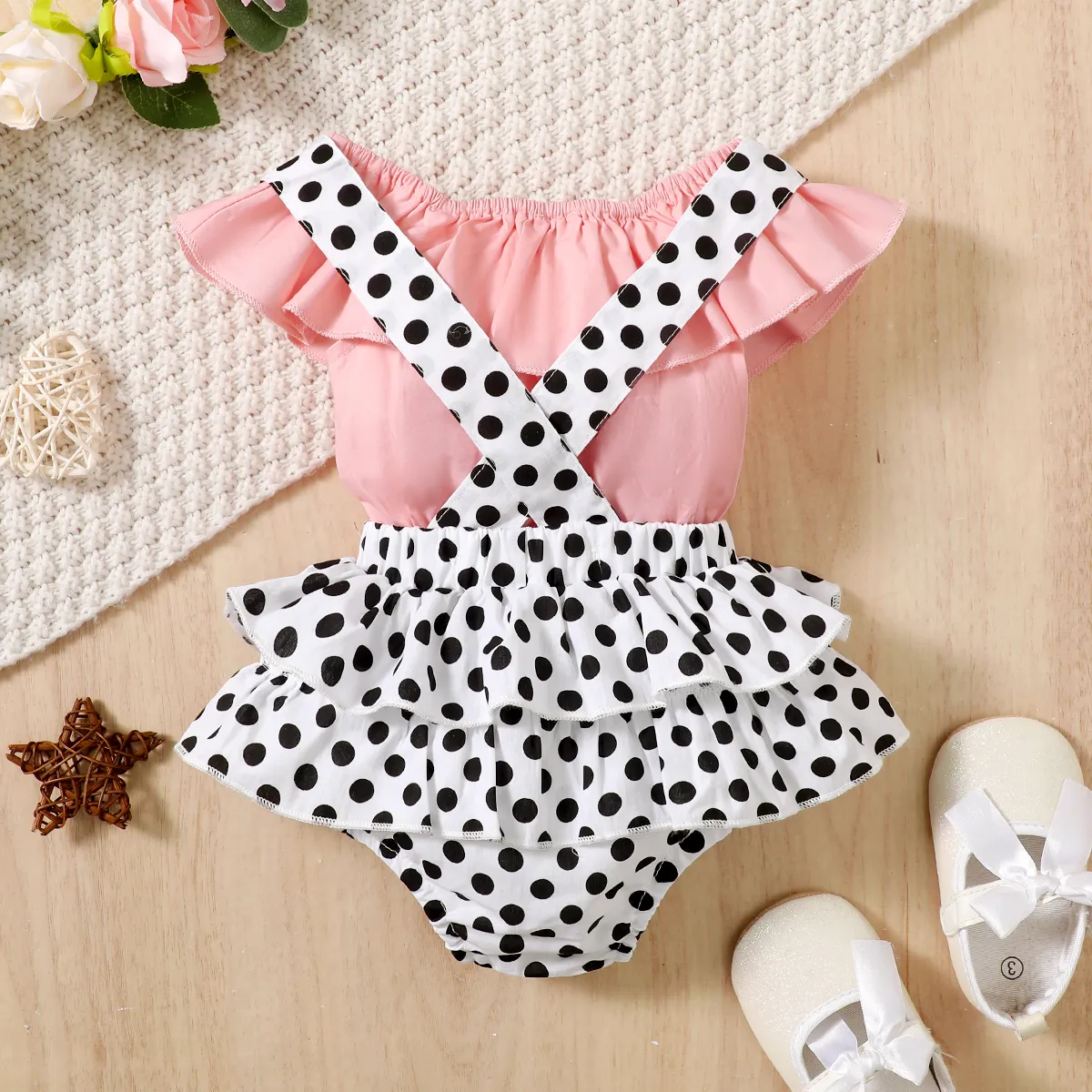 2pcs Baby Girl 100% Cotton Bow Decor Ruffled Solid Sleeveless Top and 100% Cotton Polka Dots Print Ruffled Suspender Shorts Set  image 6
