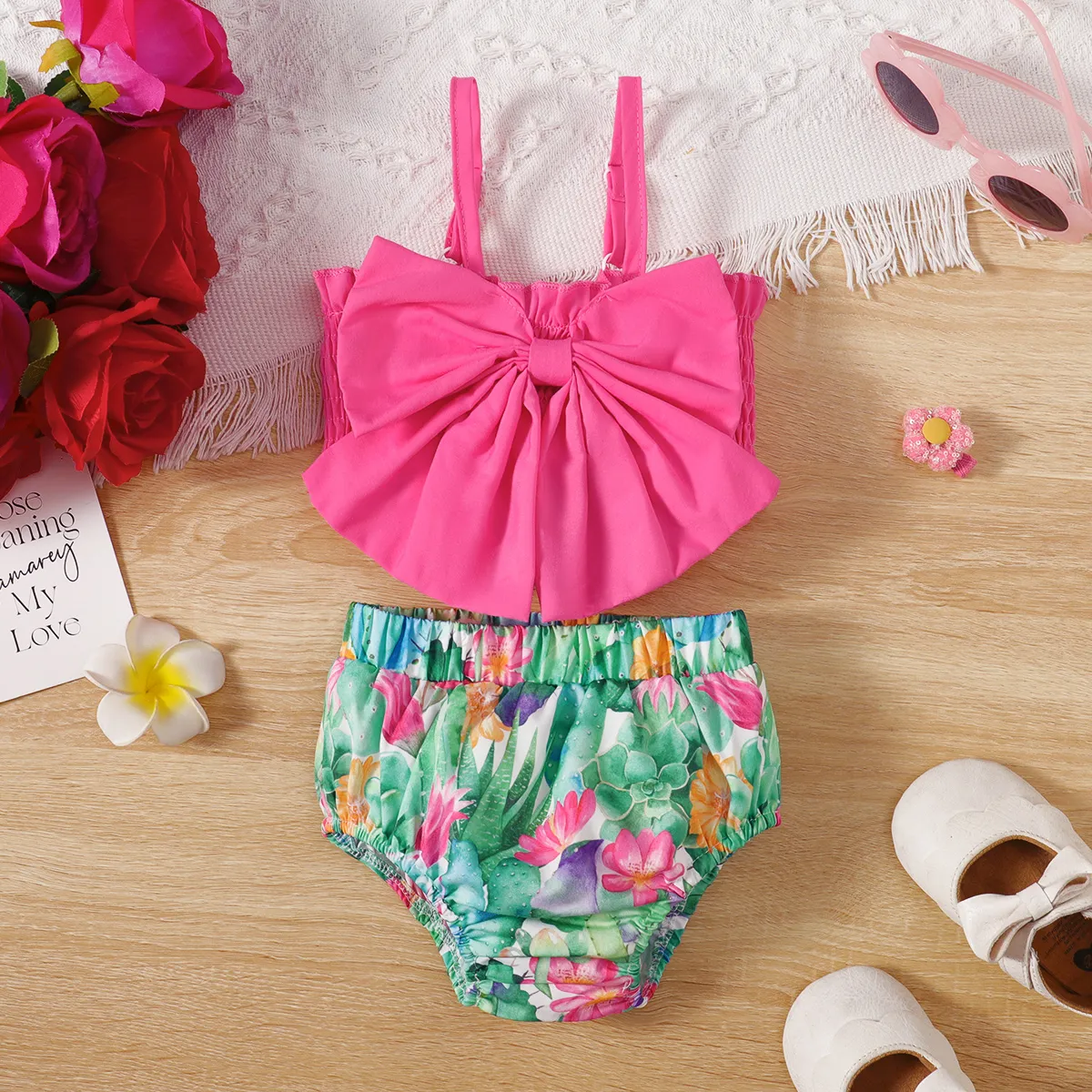 2pcs Baby Girl Bow Decor Slip Top and Allover Cactus Flower Print Shorts Set  image 5