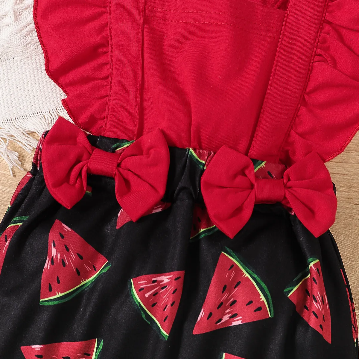 2pcs Baby Girl Bow Decor Watermelon Print Panel Ruffled Romper with Headband Set Red image 3