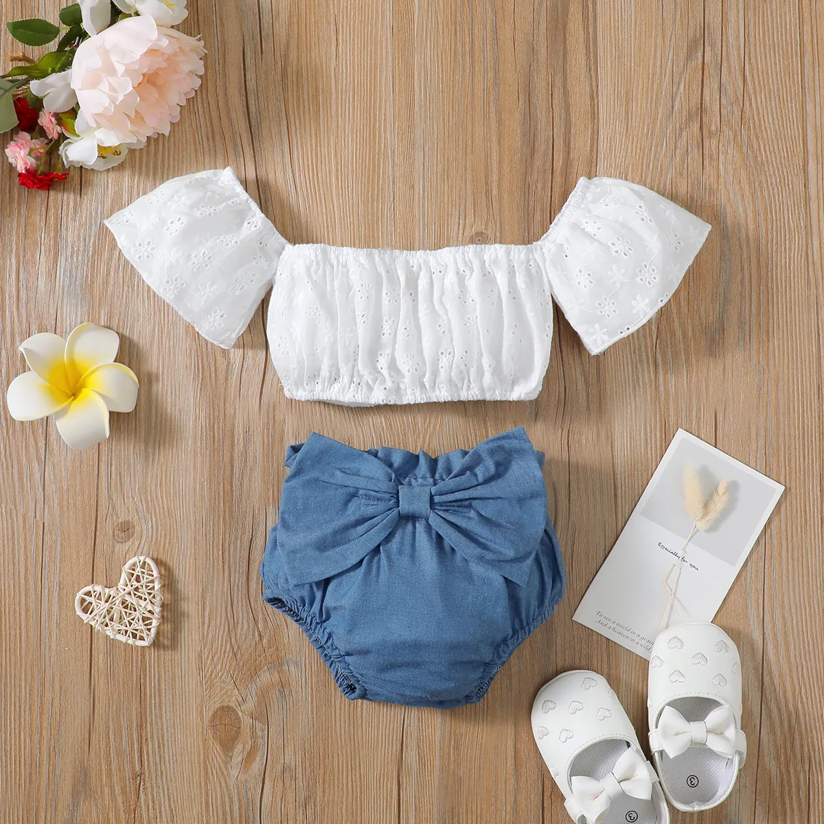 2pcs Baby Girl 100% Cotton Eyelet Embroidery Off-Shoulder Top and Bow Front Shorts Set  White big image 1