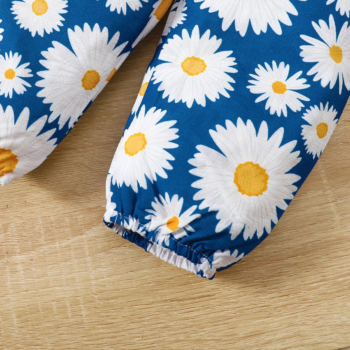 3pcs Baby Girl Sweet Little Daisy with Ruffle Edge Long SLeeve Set Yellow image 5