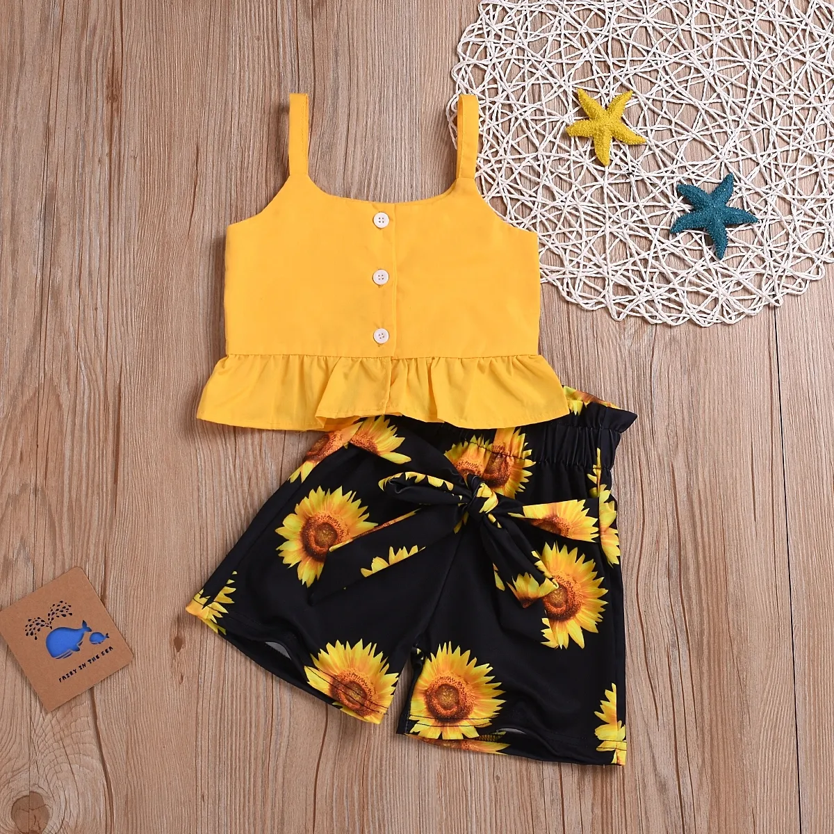 

2pcs Baby Girl 95% Cotton Spaghetti Strap Button Up Ruffle Top and Sunflower Print Shorts Set