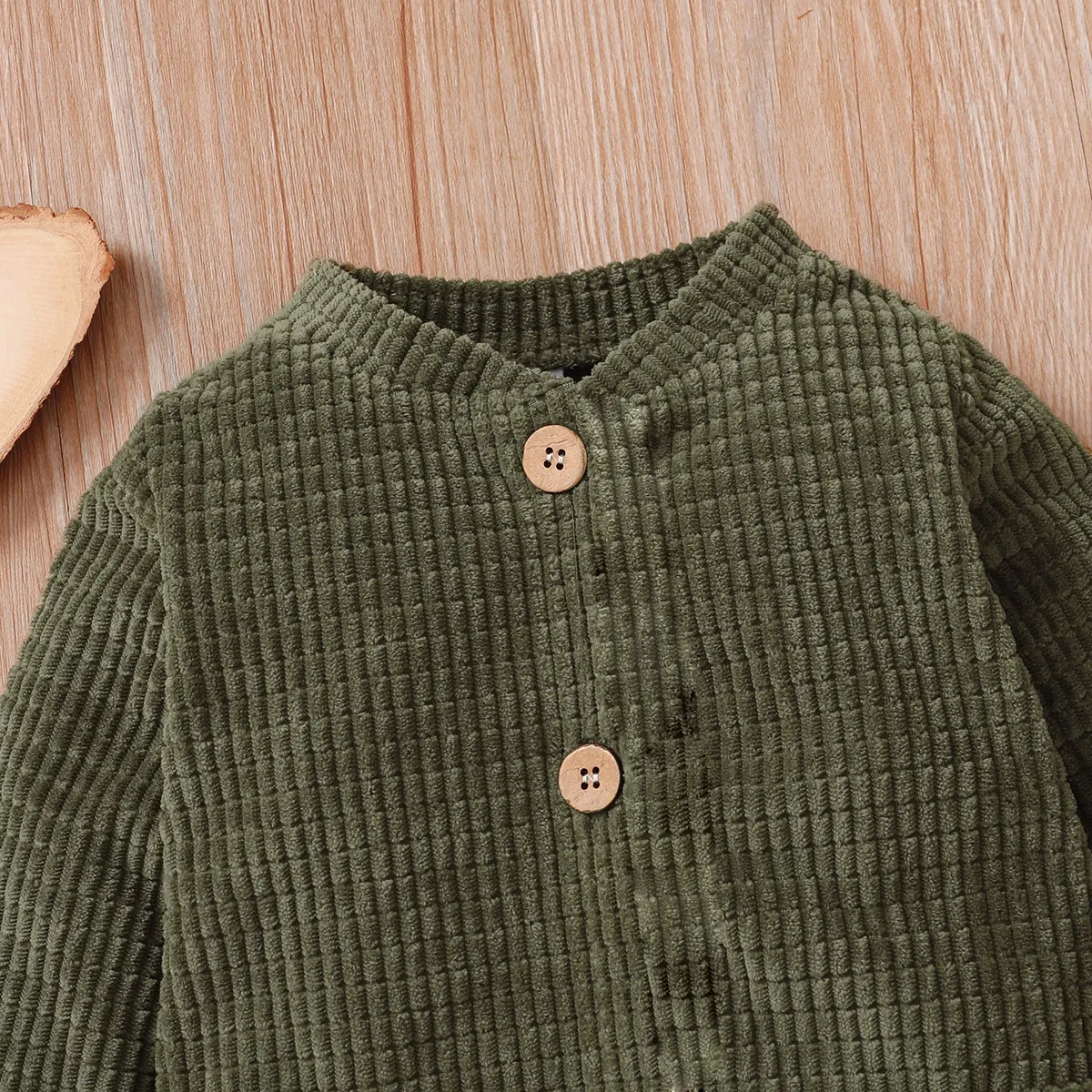 Baby Girl/Boy Solid Color Textured Button Design Long-sleeve Jumpsuit  image 3