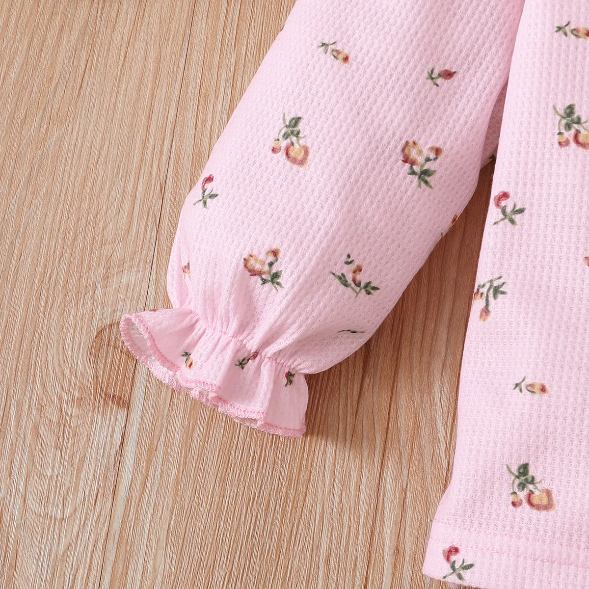 3pcs Baby Floral Print Long-sleeve Top and Ruffle Suspender Skirted Shorts Set Pink big image 1